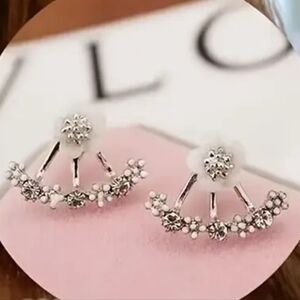 STUD FLOWER jacket Earrings Silver Tone.